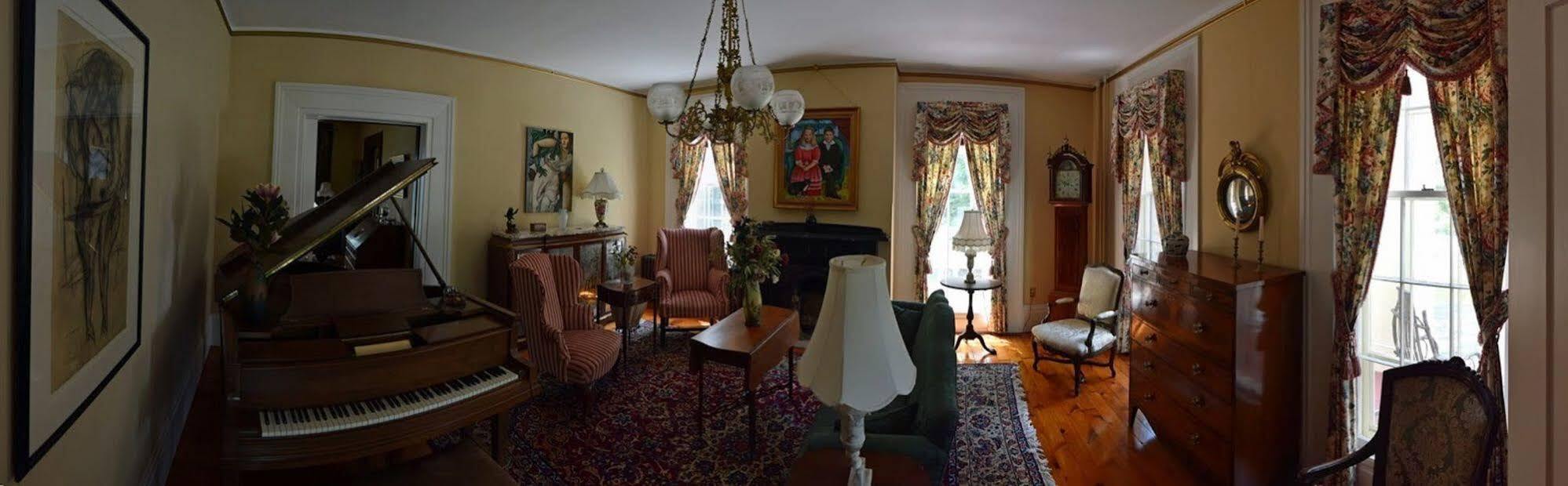 Oakcliff Bed And Breakfast Halfmoon Esterno foto
